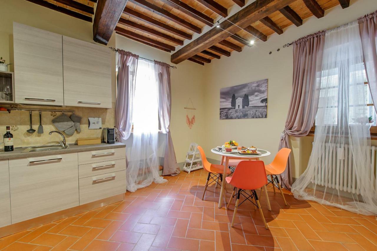 Residenza D'Epoca La Rosa Apartment Пиенца Екстериор снимка